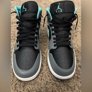 Nike Air Jordan 1 Mid Grey Aqua Black mens size 10.5
